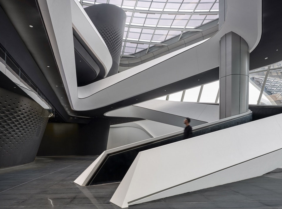 ZHA Zhuhai Jinwan Civic Art Centre ┬®Virgile Simon Bertrand