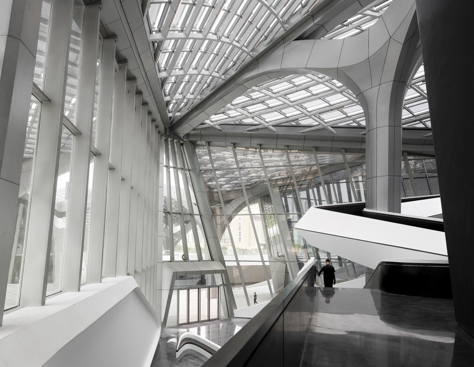 ZHA Zhuhai Jinwan Civic Art Centre ┬®Virgile Simon Bertrand