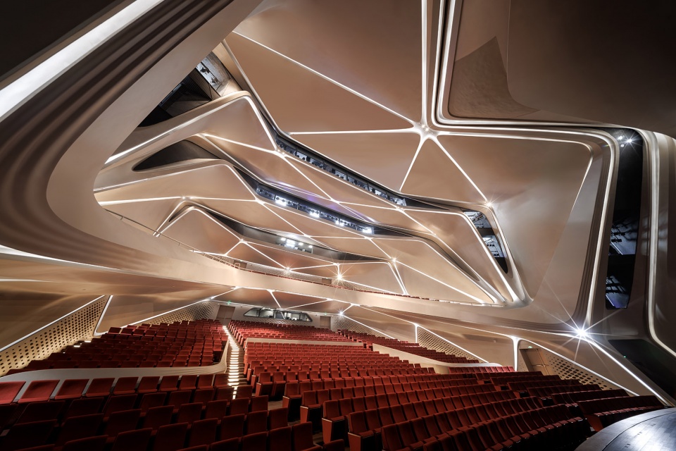 ZHA Zhuhai Jinwan Civic Art Centre ┬®Seilao Jiong