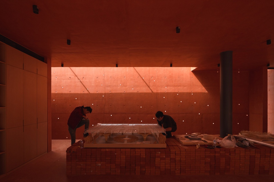 .二楼空间布展©存在建筑 建筑摄影