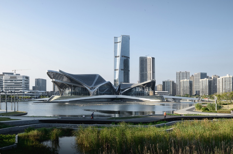 ZHA Zhuhai Jinwan Civic Art Centre ┬®CAT OPTOGRAM STUDIO