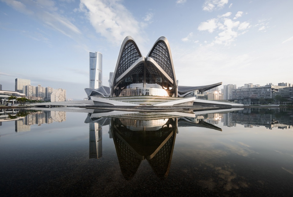 ZHA Zhuhai Jinwan Civic Art Centre ┬®CAT OPTOGRAM STUDIO