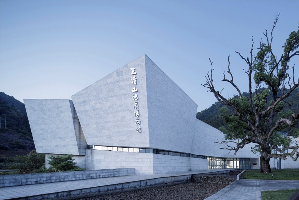 Reflection on the Design of Sanqingshan Geological Museum by UAD 拷贝