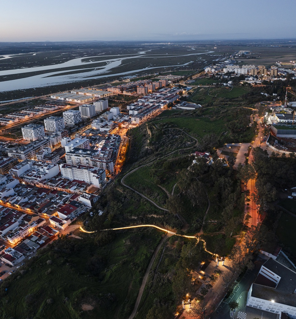 landscape adaptation on the cornice and slopes of el conquero by estudio acta