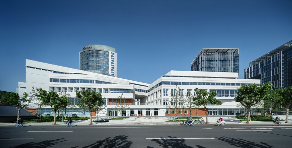 Renovation of Changfeng Guosheng Center China by Lacime Architects