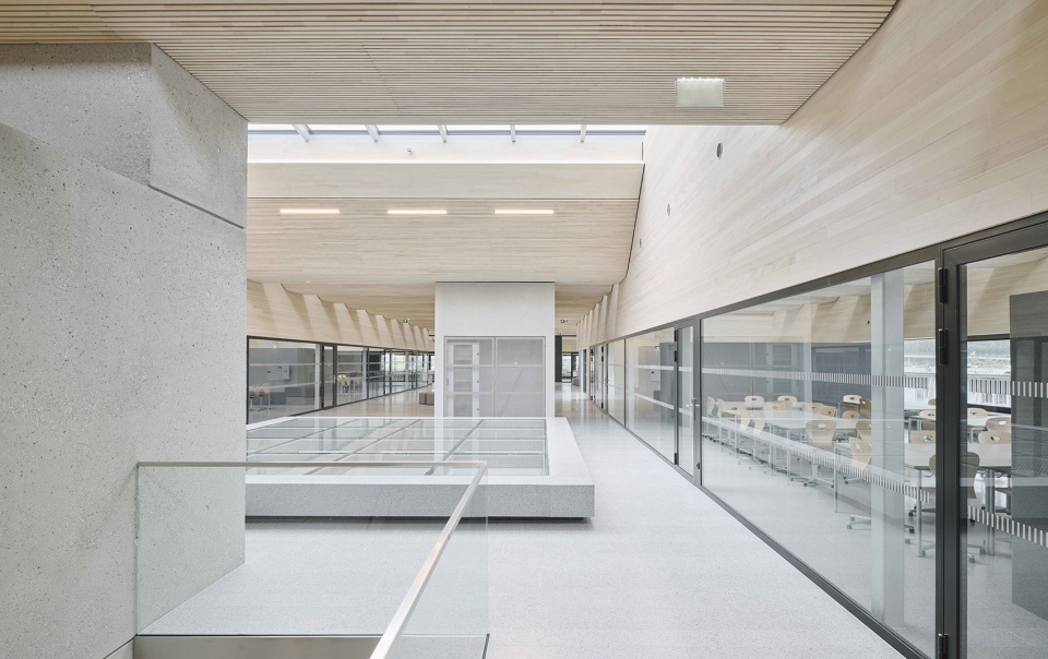 htl bau design school building by ao architekten