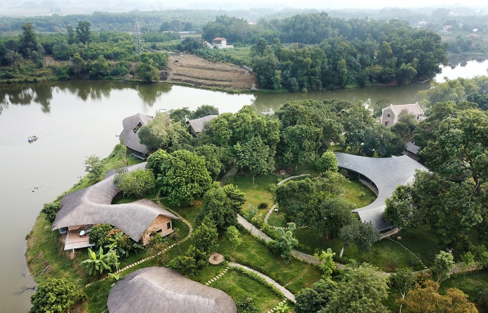 jackfruit village by 112 architects