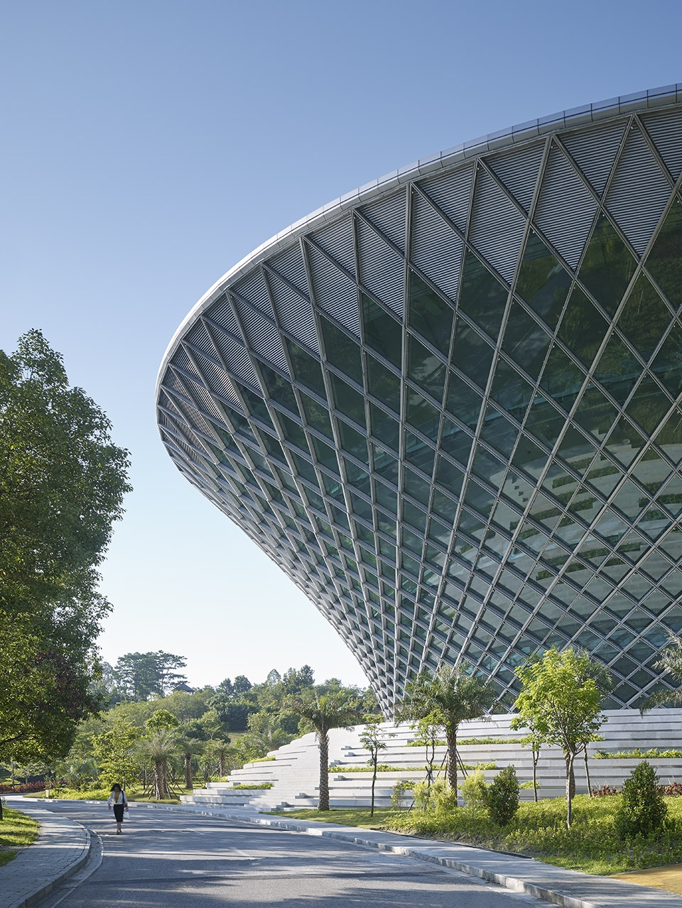 Display Center at China Mobile s South Base Guangzhou by gmp
