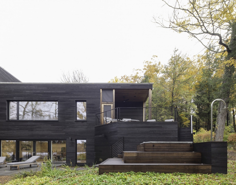 forest lake house by pachano vollert architecture
