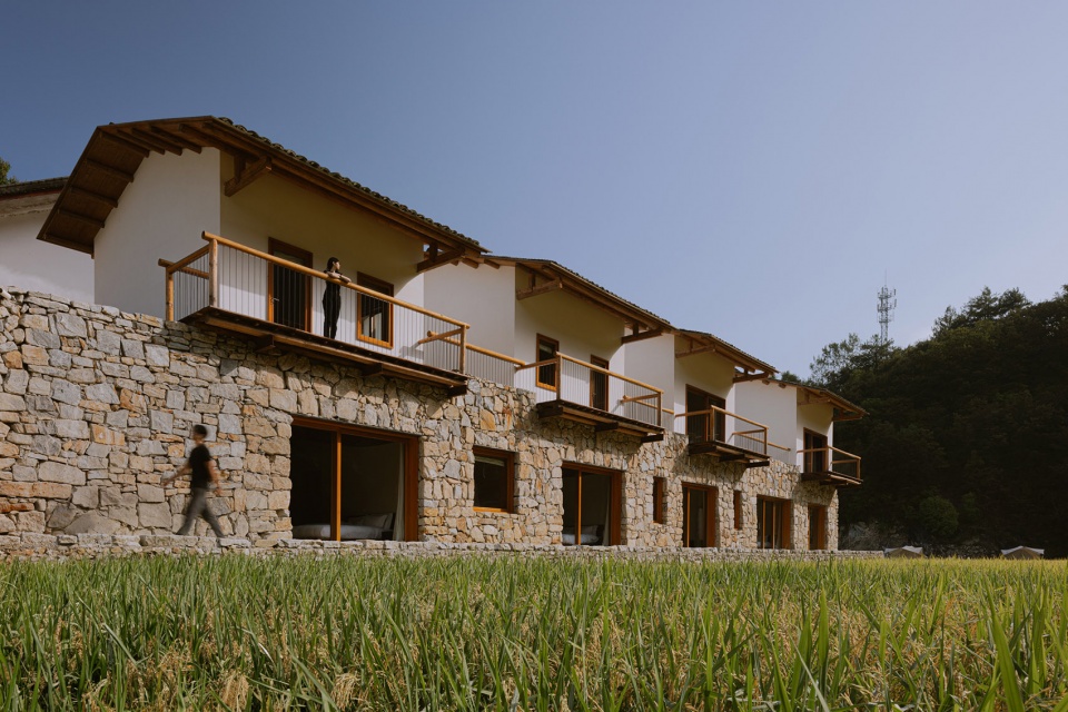 ningshan luzhai cottages by kooo architects