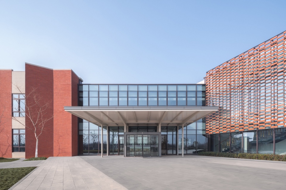 foundry factory wuhan by jjp architects and planners
