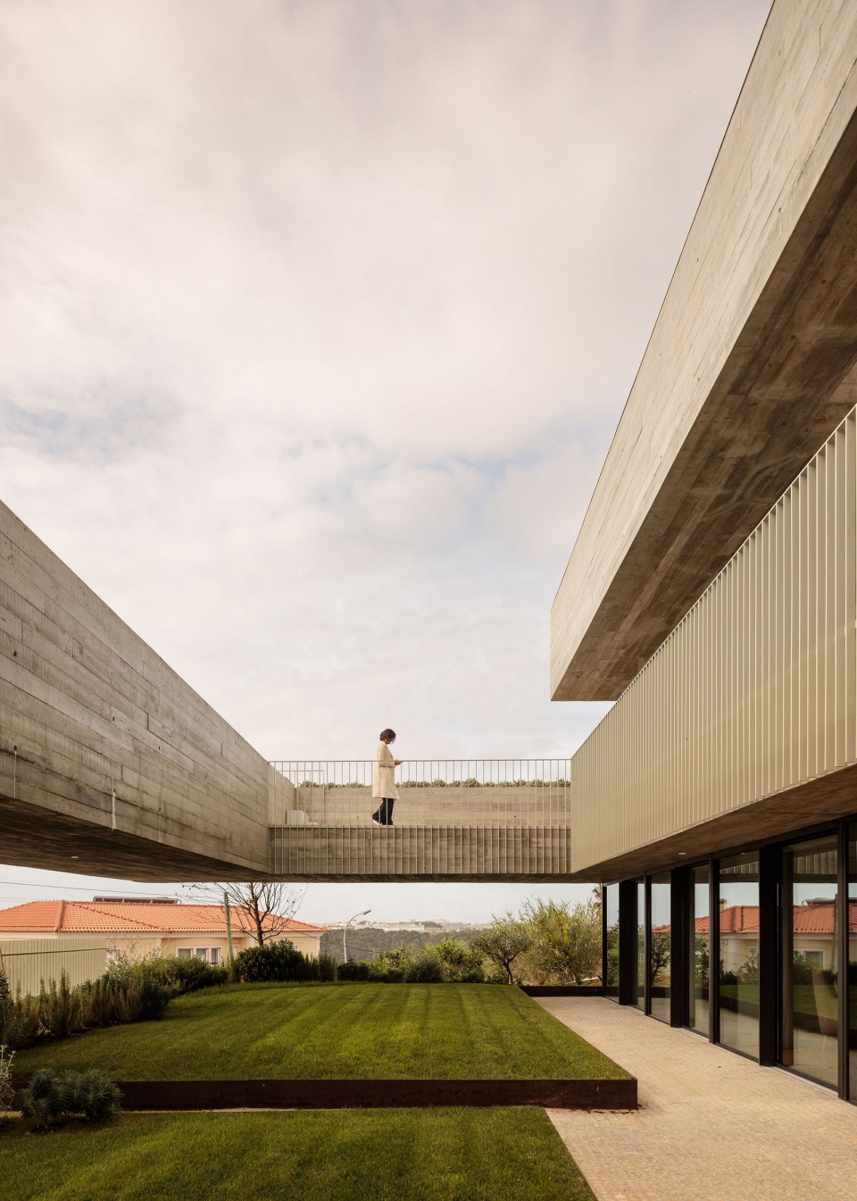 casa na rua sara beirao bysia arquitectura