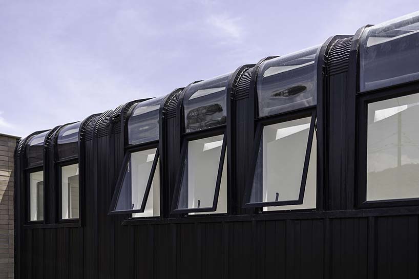 CASA ACOGIDA DESIGNBOOM Side FX Arquitectura