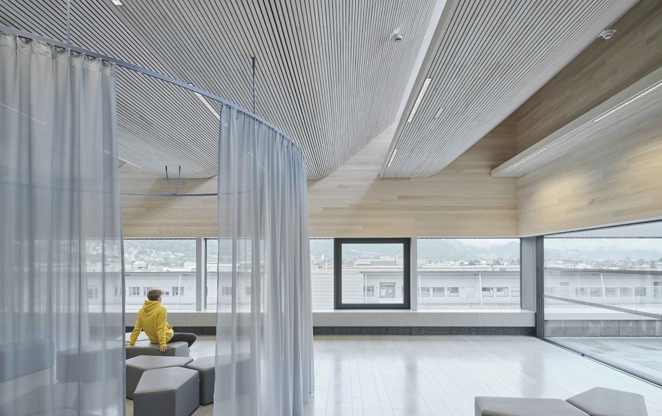 htl bau design school building by ao architekten