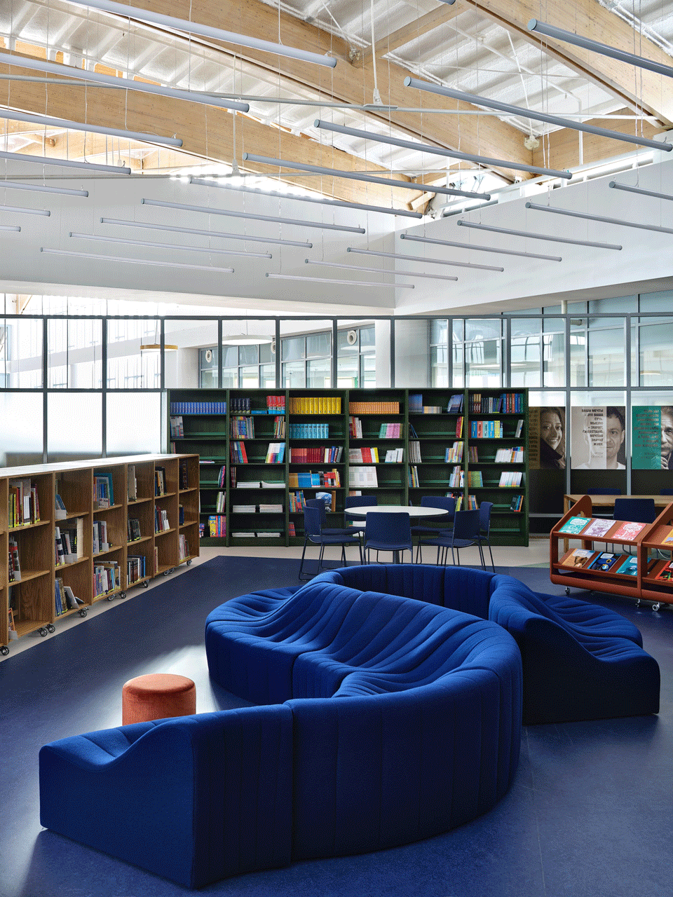 SKOLKOVO International Gymnasium Library FORM Bureau