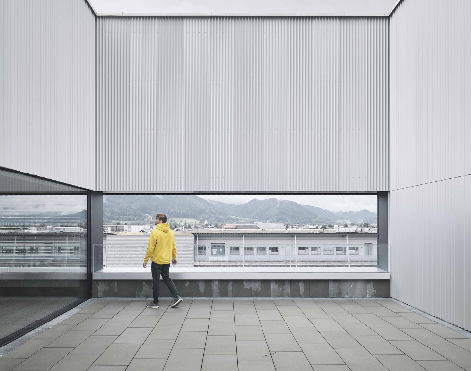 htl bau design school building by ao architekten