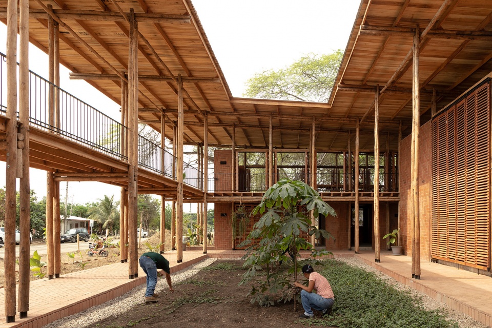 las tejedoras community productive development center by natura futura juan carlos bamba