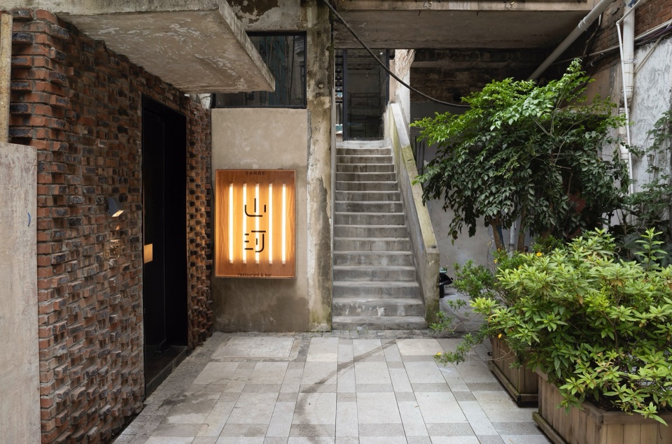 餐厅入口 entrance © vanwang sanga japanese fusion restaurant
