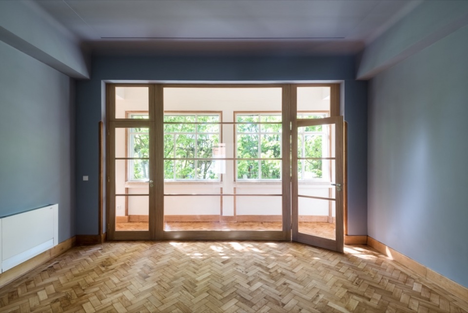 Casa Singer by Atelier Sergio Rebelo