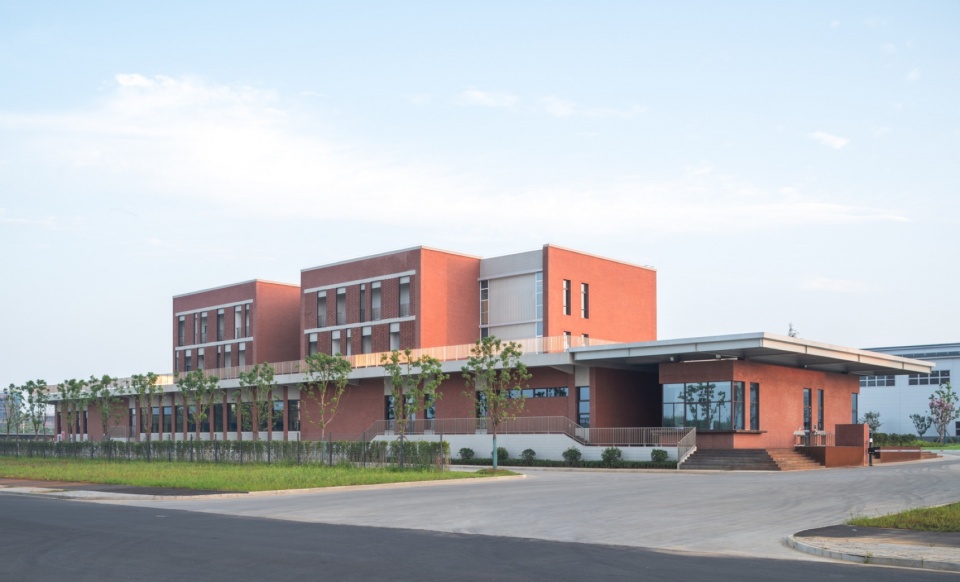 foundry factory wuhan by jjp architects and planners