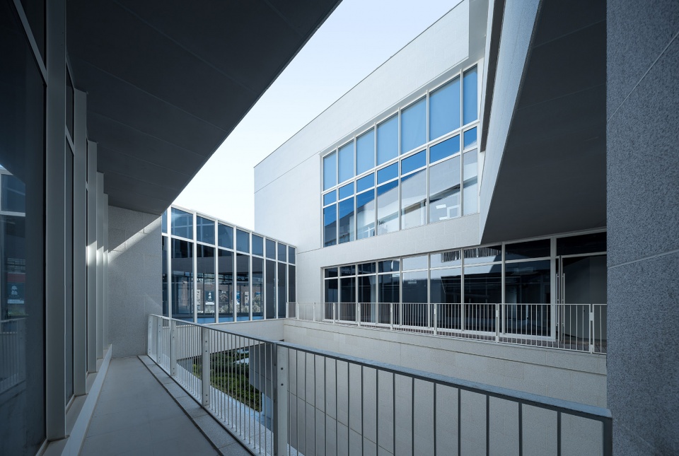 Renovation of Changfeng Guosheng Center China by Lacime Architects hrk