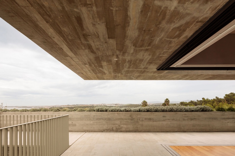 casa na rua sara beirao bysia arquitectura
