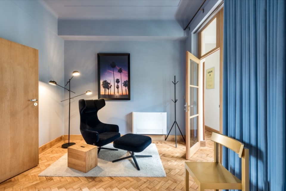 Casa Singer by Atelier Sergio Rebelo