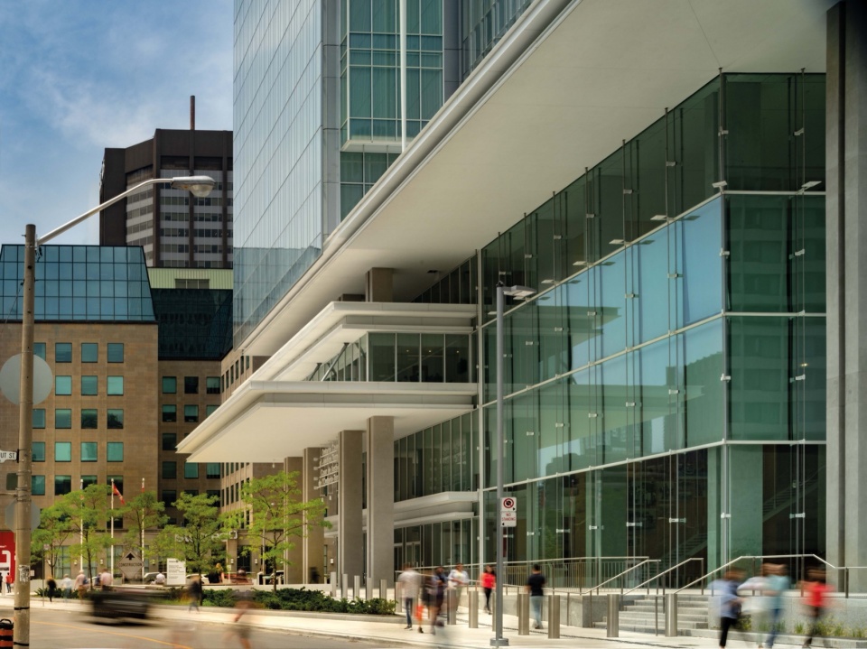 ontario court of justice by renzo piano building workshop and norr architects engineers limited