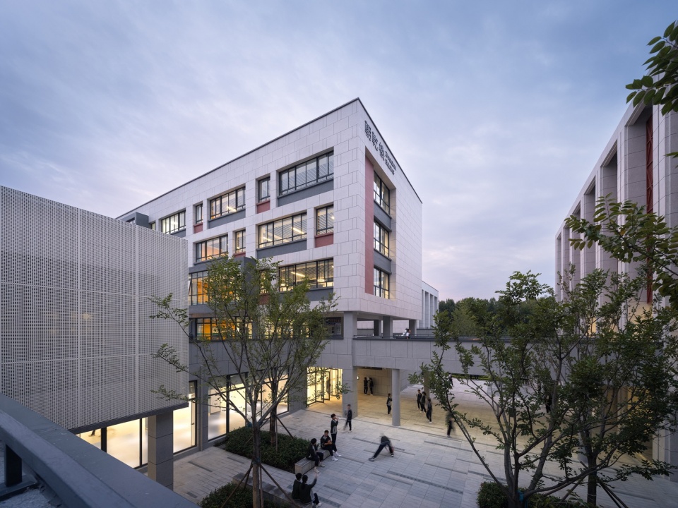 河南安阳振中学校 山东建筑大学建筑城规学院象外营造工作室