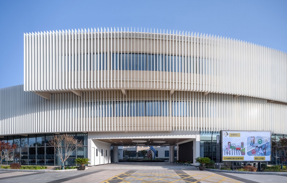 Yangming Experimental School China by MINAX Architects
