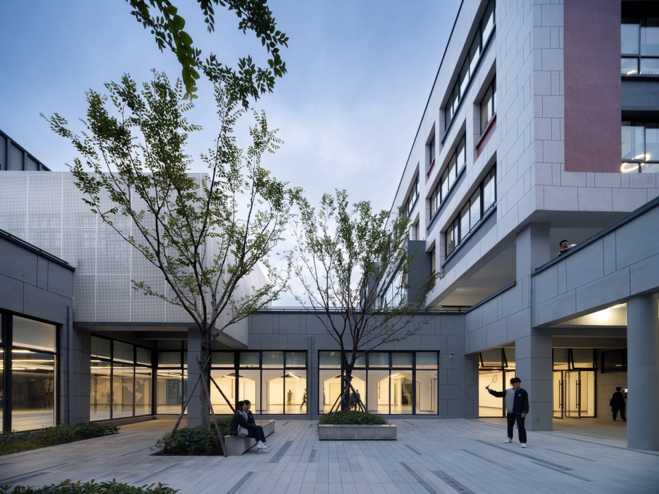 河南安阳振中学校 山东建筑大学建筑城规学院象外营造工作室