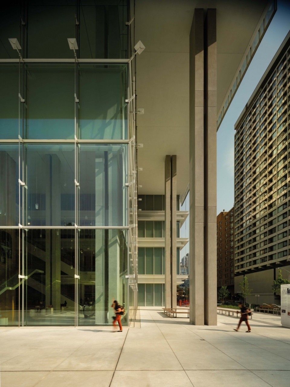 ontario court of justice by renzo piano building workshop and norr architects engineers limited
