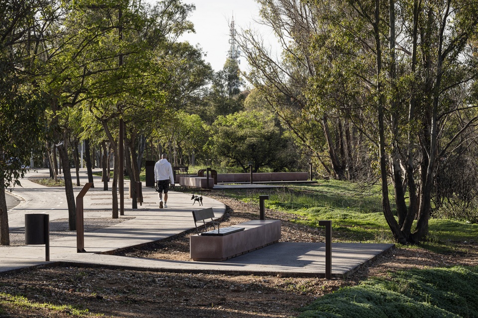 landscape adaptation on the cornice and slopes of el conquero by estudio acta