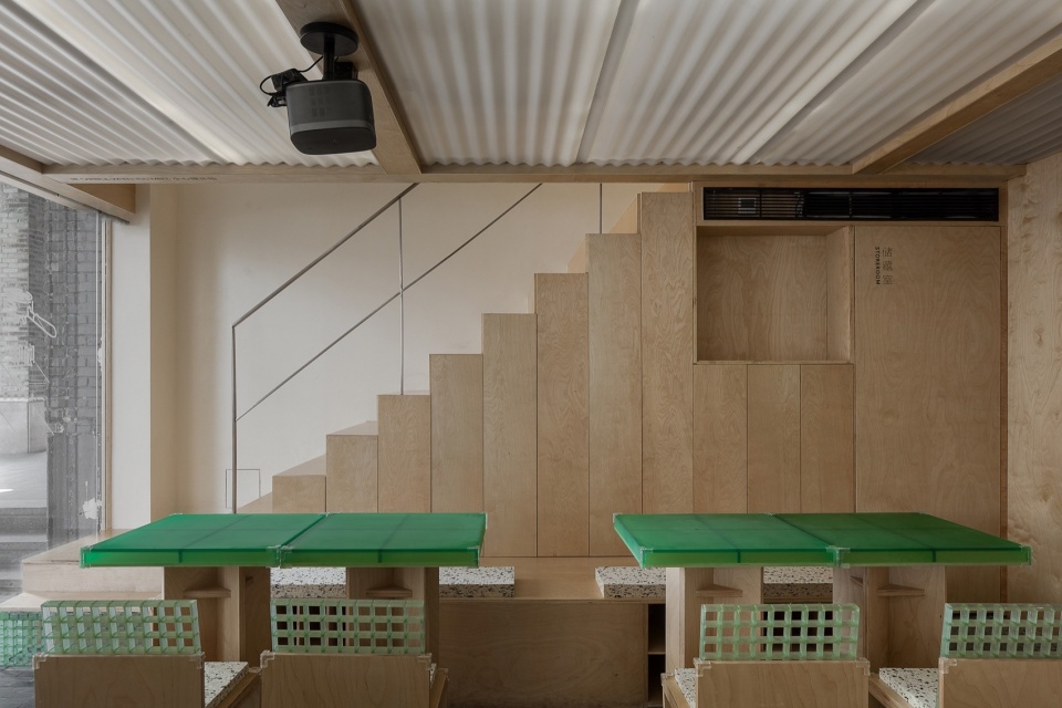 two guys coffee by chehoo space design office