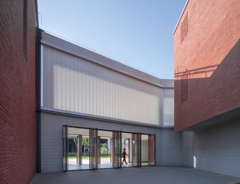 foundry factory wuhan by jjp architects and planners