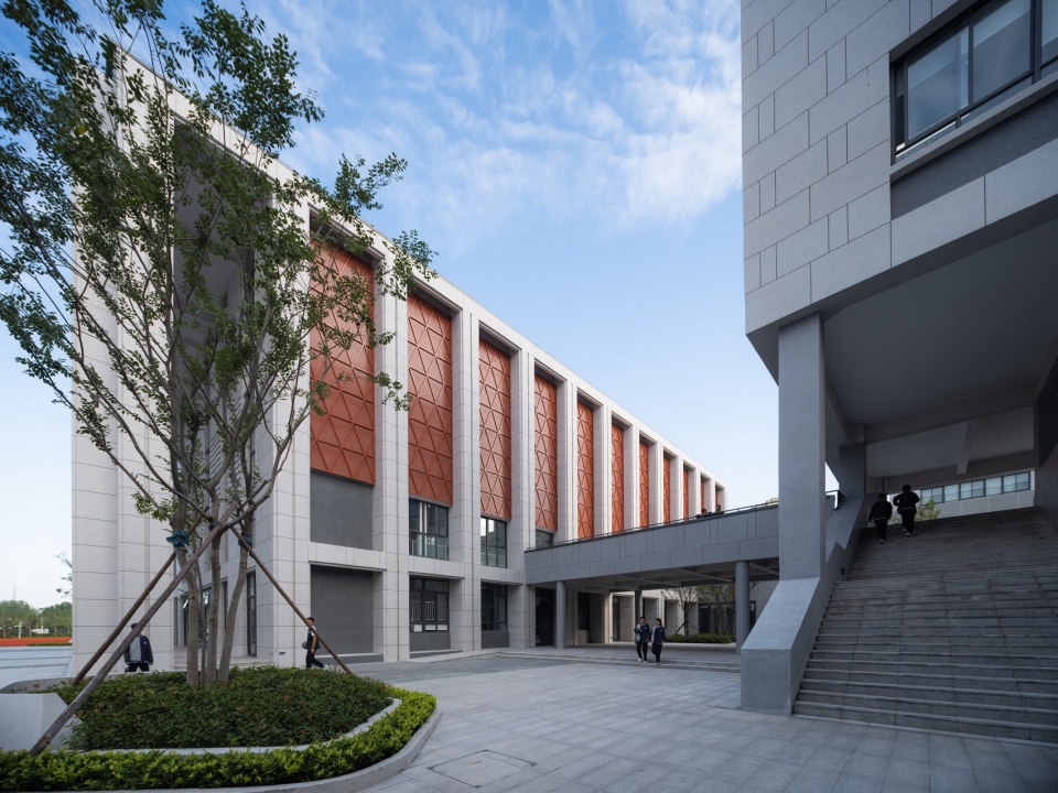 河南安阳振中学校 山东建筑大学建筑城规学院象外营造工作室