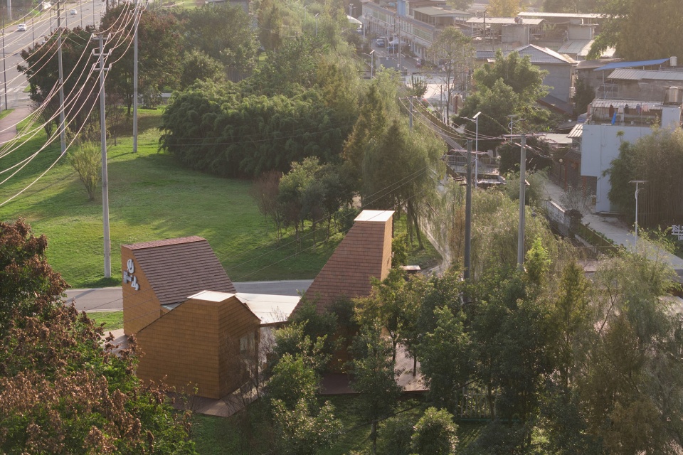Pyramid Book House China by MAT Office