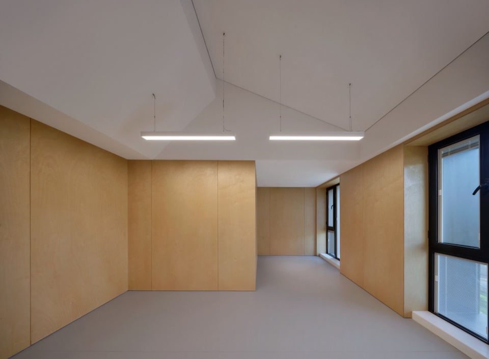 Zero Carbon Senior Activity Center by WE Architects