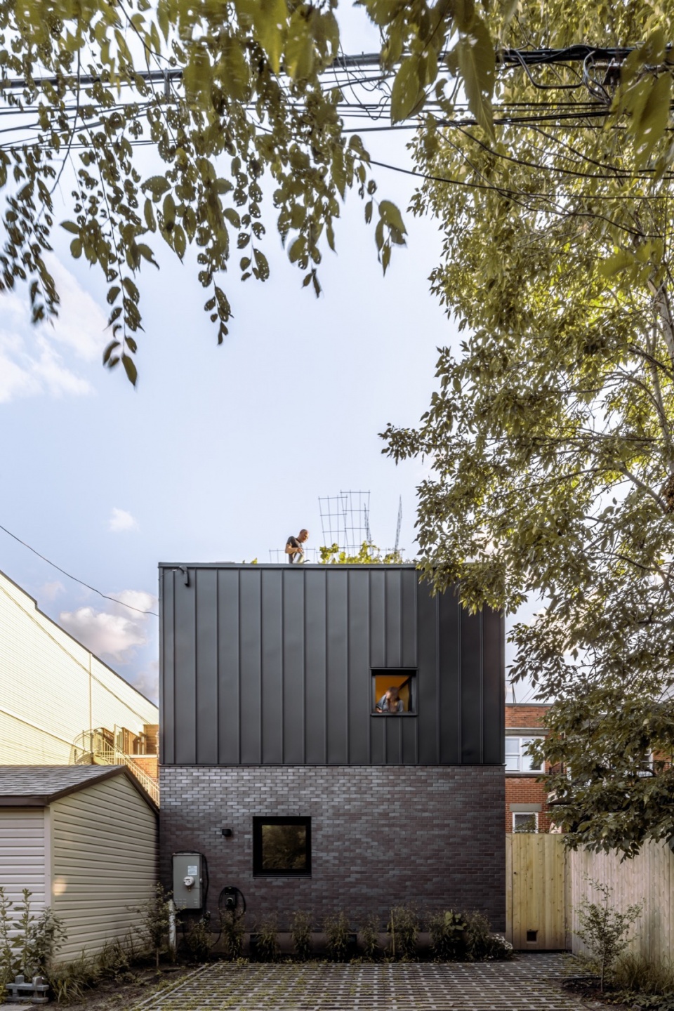 Boite a Lumiere naturehumaine architects