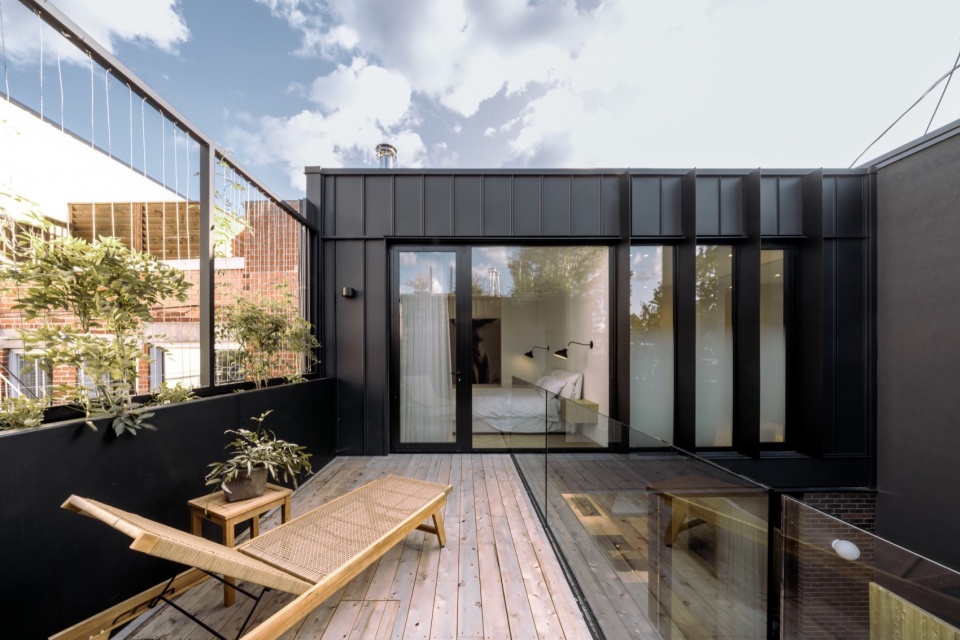 Boite a Lumiere naturehumaine architects