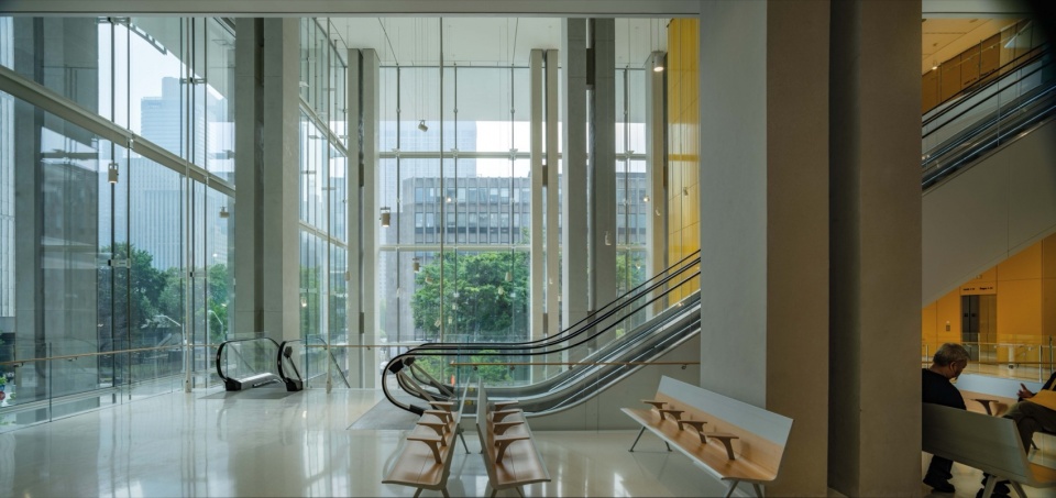 ontario court of justice by renzo piano building workshop and norr architects engineers limited