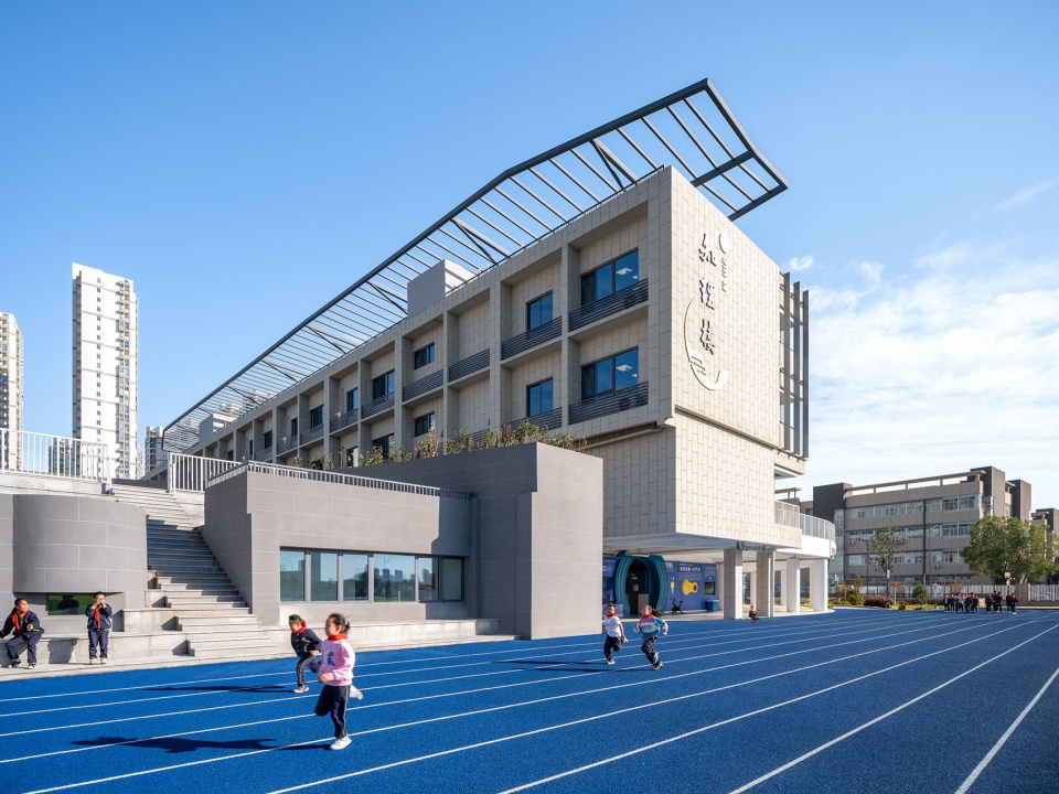 Yangming Experimental School China by MINAX Architects