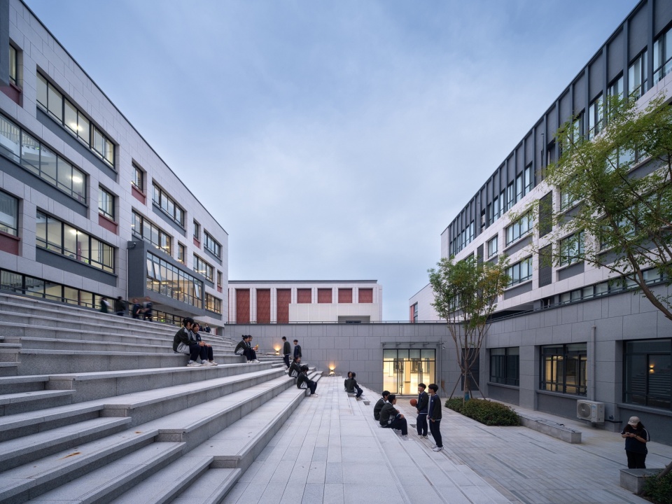 河南安阳振中学校 山东建筑大学建筑城规学院象外营造工作室