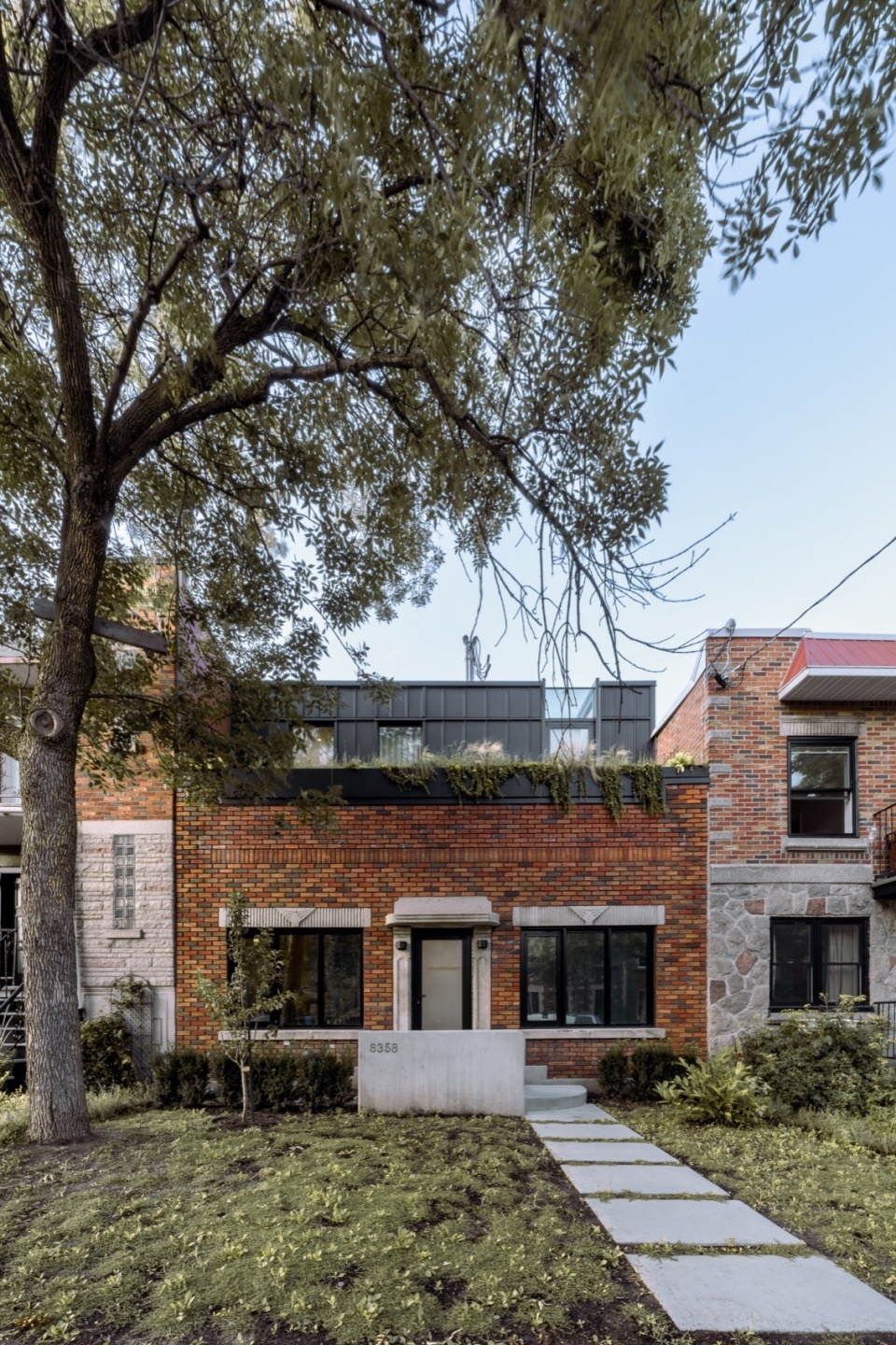 Boite a Lumiere naturehumaine architects