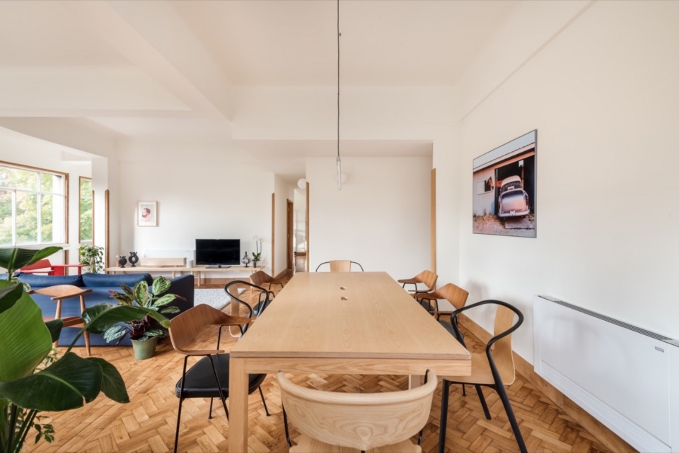 Casa Singer by Atelier Sergio Rebelo