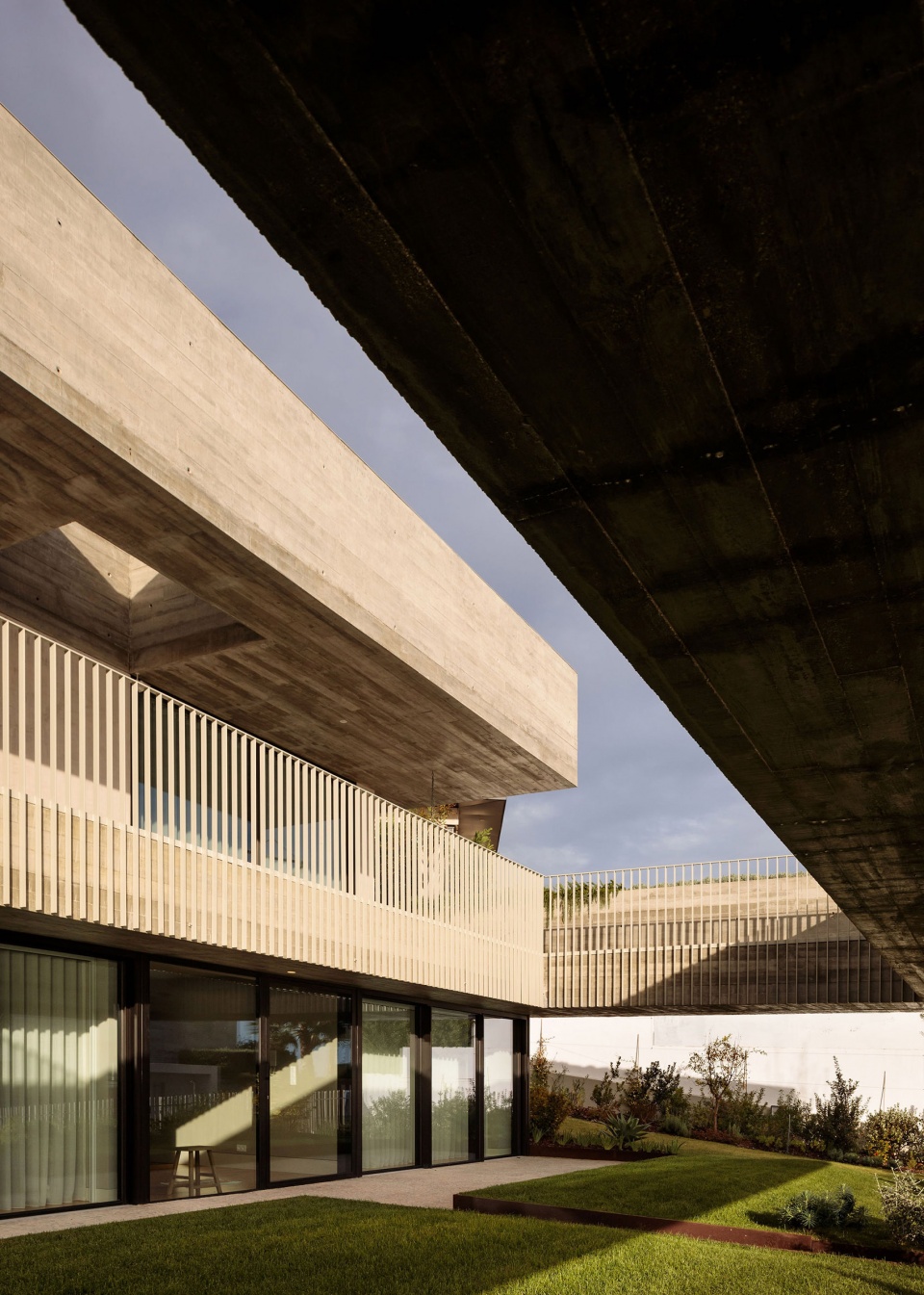 casa na rua sara beirao bysia arquitectura