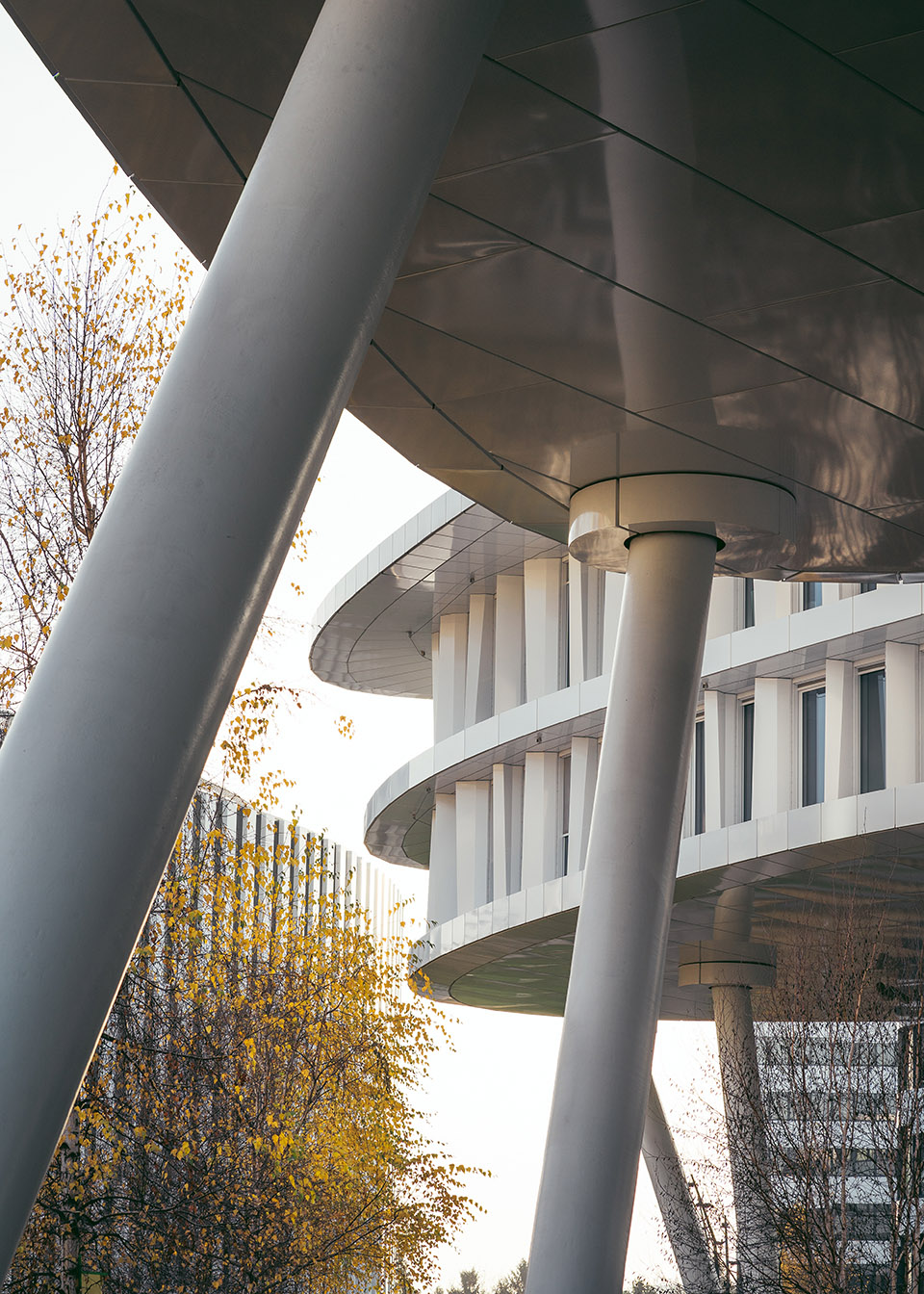 business garden warszawa hotel by fuksas