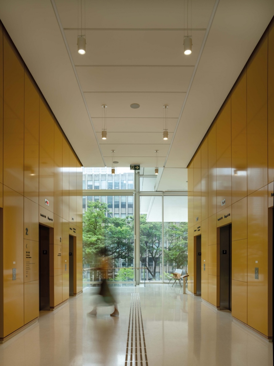 ontario court of justice by renzo piano building workshop and norr architects engineers limited