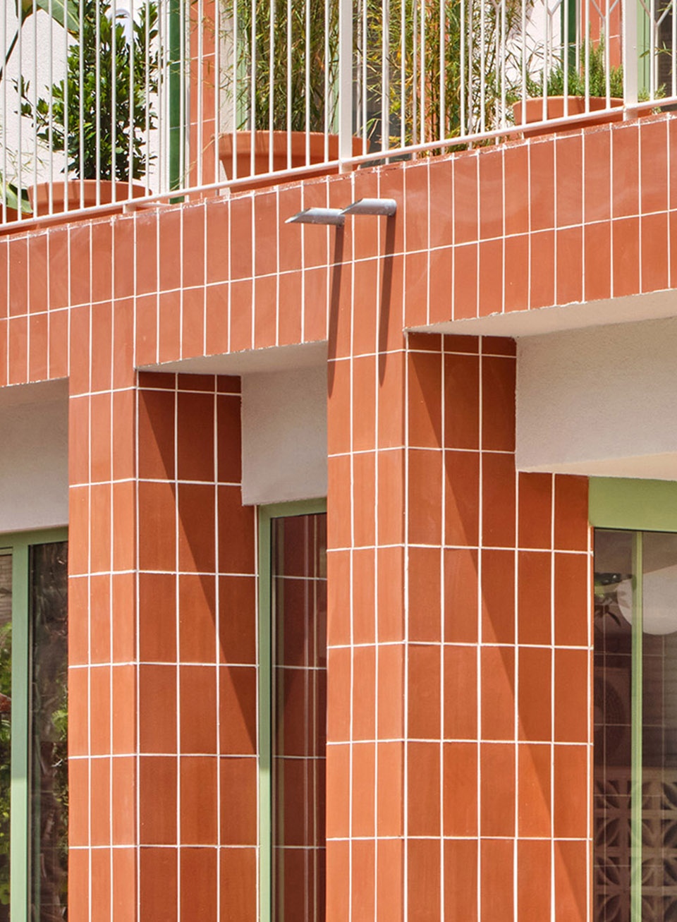 Transformation of an abandoned building into 27 apartments by NUA arquitectures 9ks