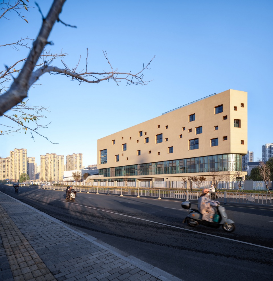 Yangming Experimental School China by MINAX Architects